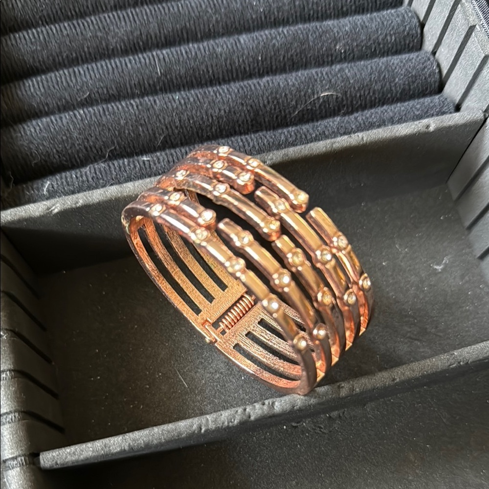 Elegant Copper / gold Bracelet